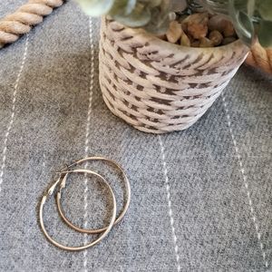 🤍 2 for 20 🤍 *vintage* silver hoops
